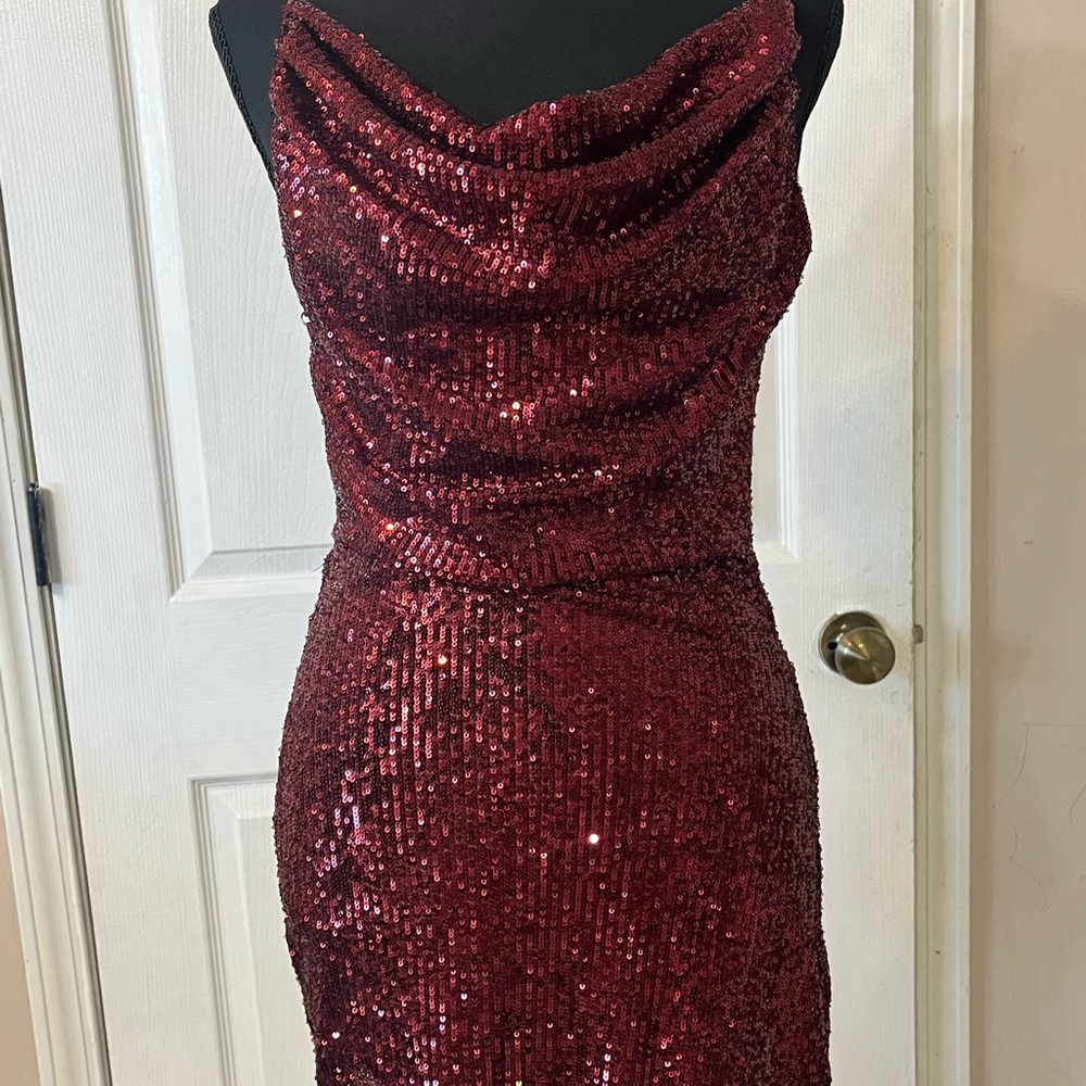 Winona Red Sequin Embellished Bodycon Backless Dress